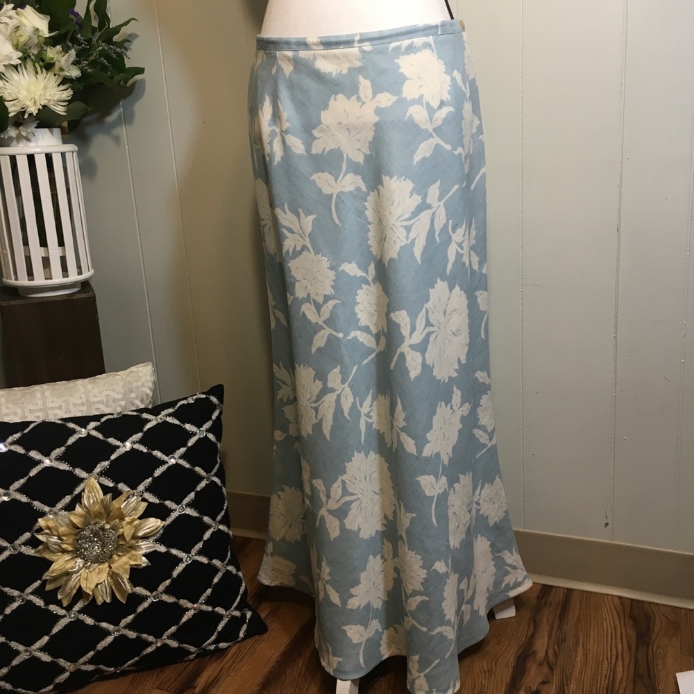 Liz Claiborne long linen floral skirt